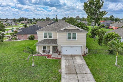 Casa en venta en Punta Gorda, Florida, 4 dormitorios, 261.98 m2 № 1903461 - foto 2