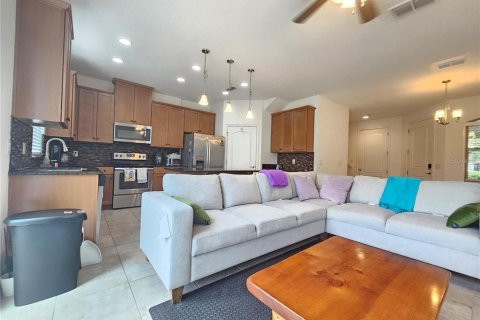 Adosado en alquiler en Orlando, Florida, 2 dormitorios, 125.05 m2 № 1831496 - foto 2