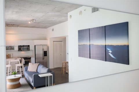 Condominio en alquiler en Miami, Florida, 1 dormitorio, 57.6 m2 № 1938335 - foto 10