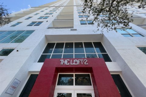 Condominio en alquiler en Miami, Florida, 1 dormitorio, 57.6 m2 № 1938335 - foto 24