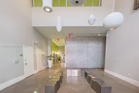 Condominio en alquiler en Miami, Florida, 1 dormitorio, 57.6 m2 № 1938335 - foto 22