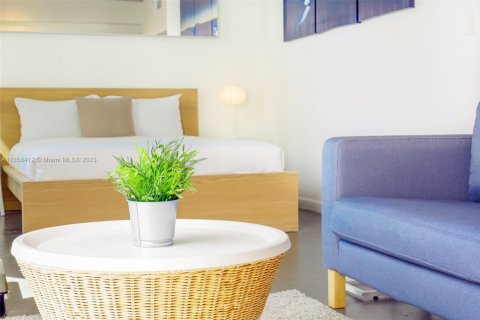 Condominio en alquiler en Miami, Florida, 1 dormitorio, 57.6 m2 № 1938335 - foto 8