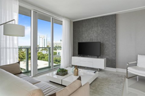 Купить кондоминиум в Бей-Харбор-Айлендс, Флорида 2 спальни, 104.79м2, № 1934341 - фото 6