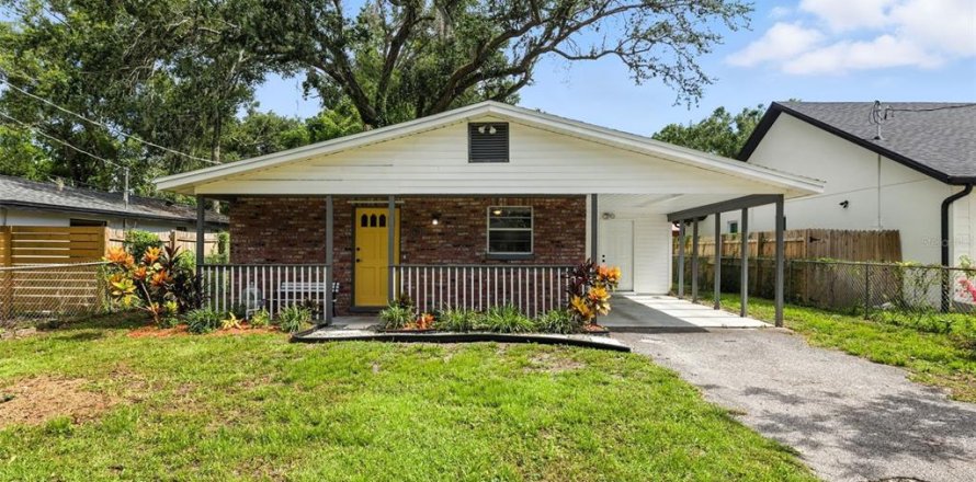 House in Tampa, Florida 2 bedrooms, 108.14 sq.m. № 1854683