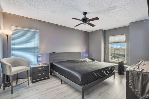 Villa ou maison à vendre à Orlando, Floride: 5 chambres, 271.18 m2 № 1835184 - photo 23