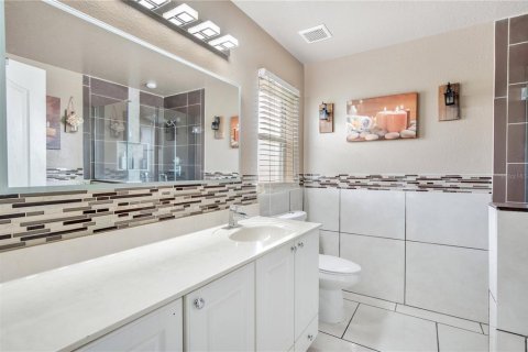 Villa ou maison à vendre à Orlando, Floride: 5 chambres, 271.18 m2 № 1835184 - photo 19