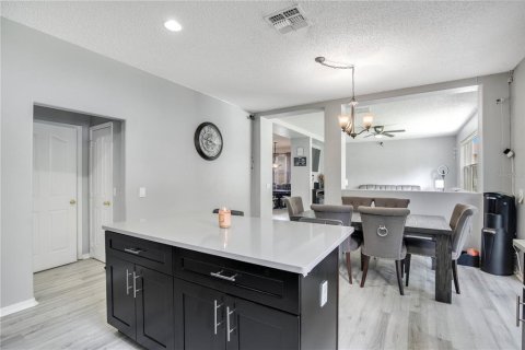 Casa en venta en Orlando, Florida, 5 dormitorios, 271.18 m2 № 1835184 - foto 13