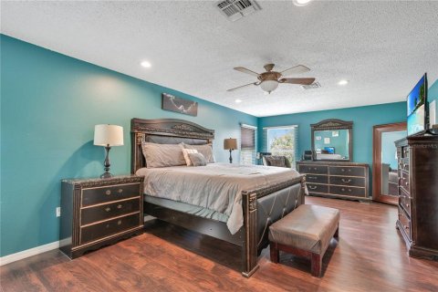 Casa en venta en Orlando, Florida, 5 dormitorios, 271.18 m2 № 1835184 - foto 17