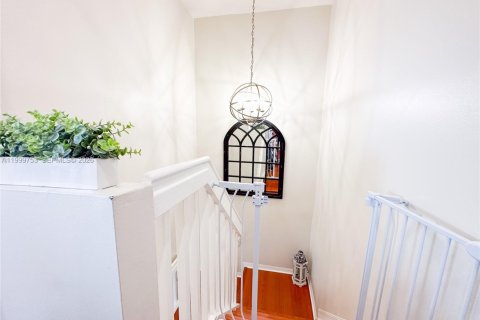 Townhouse in Sunrise, Florida 3 bedrooms, 134.43 sq.m. № 2064698 - photo 12