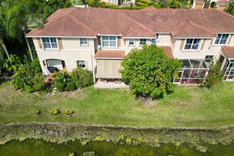 Townhouse in Sunrise, Florida 3 bedrooms, 134.43 sq.m. № 2064698 - photo 21