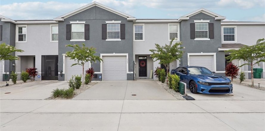 Adosado en Wildwood, Florida 3 dormitorios, 156.82 m2 № 1901648
