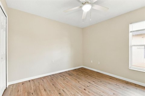 Villa ou maison à louer à Orlando, Floride: 3 chambres, 124.67 m2 № 2390875 - photo 10