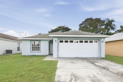 Villa ou maison à Orlando, Floride 3 chambres, 124.67 m2 № 2390875