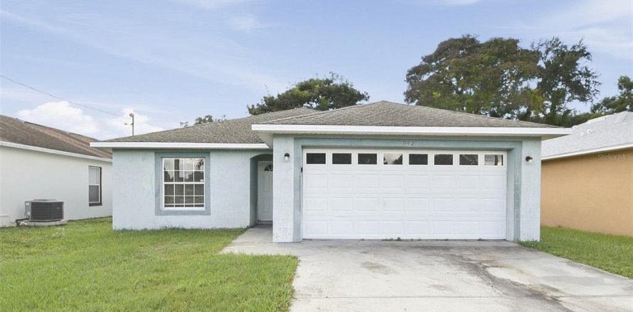 Villa ou maison à Orlando, Floride 3 chambres, 124.67 m2 № 2390875