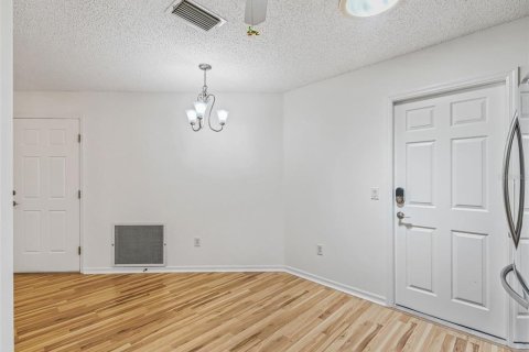 Villa ou maison à vendre à The Villages, Floride: 2 chambres, 135.82 m2 № 1885945 - photo 8