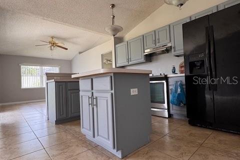 Casa en venta en Kissimmee, Florida, 3 dormitorios, 132.29 m2 № 2223283 - foto 2