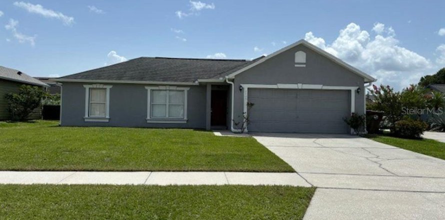 Casa en Kissimmee, Florida 3 dormitorios, 132.29 m2 № 2223283