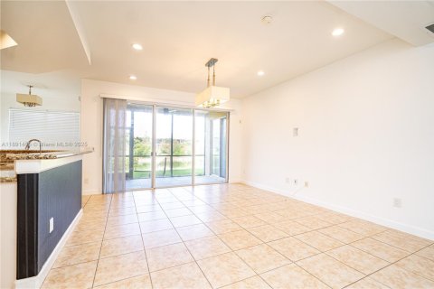 Touwnhouse à louer à Parkland, Floride: 3 chambres, 130.16 m2 № 1945129 - photo 12