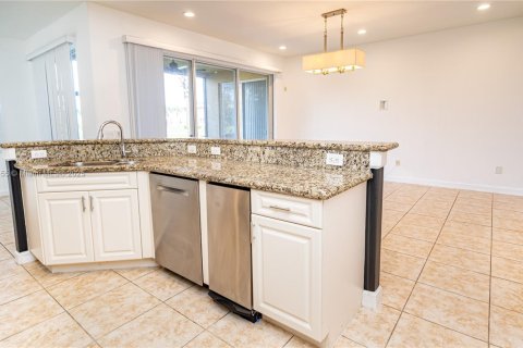 Touwnhouse à louer à Parkland, Floride: 3 chambres, 130.16 m2 № 1945129 - photo 20