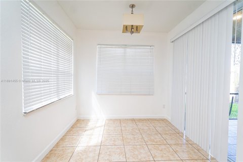 Touwnhouse à louer à Parkland, Floride: 3 chambres, 130.16 m2 № 1945129 - photo 24