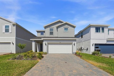 House in Clermont, Florida 6 bedrooms, 290.51 sq.m. № 2212394 - photo 3