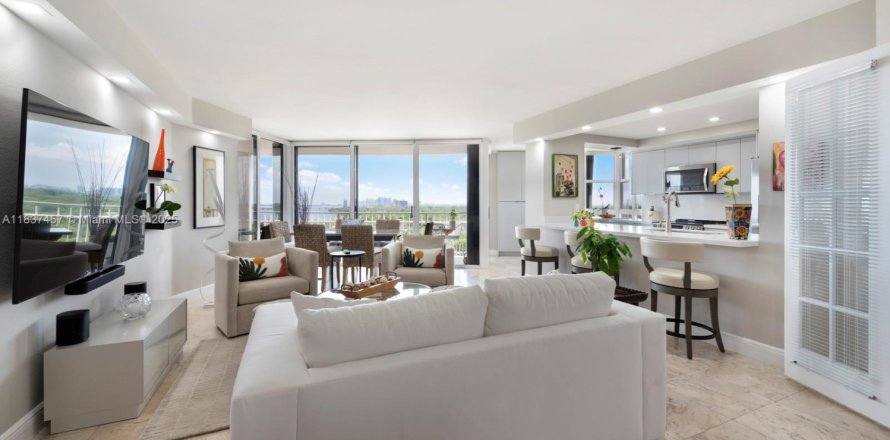 Condo in Miami, Florida, 2 bedrooms  № 1833702