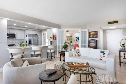 Condo in Miami, Florida, 2 bedrooms  № 1833702 - photo 28