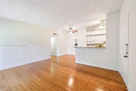 Condominio en venta en Delray Beach, Florida, 2 dormitorios, 87.33 m2 № 1731816 - foto 6