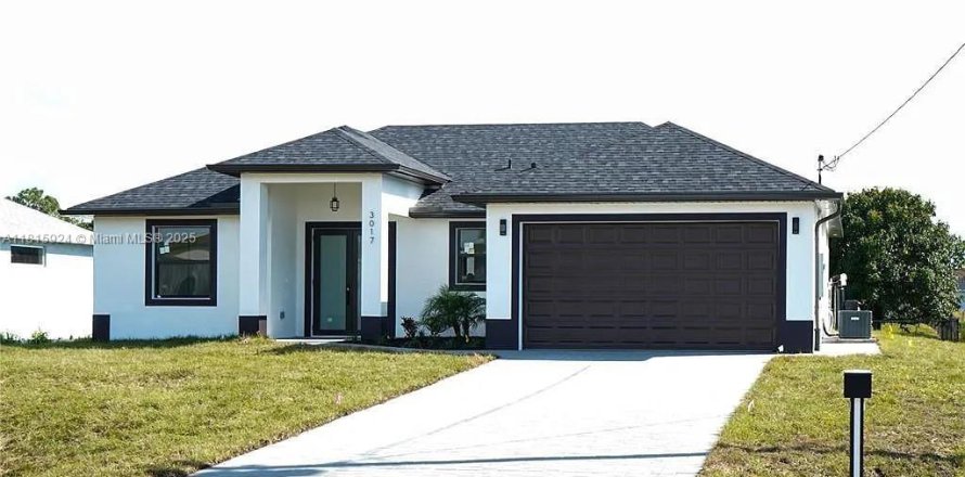 House in Lehigh Acres, Florida 3 bedrooms, 142.7 sq.m. № 1768535