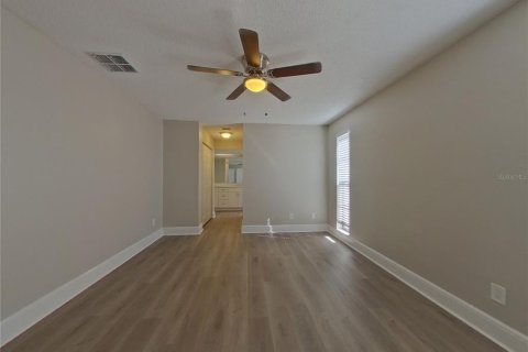 House in Safety Harbor, Florida 3 bedrooms, 186.55 sq.m. № 1910993 - photo 10