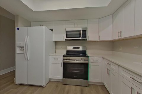 House in Safety Harbor, Florida 3 bedrooms, 186.55 sq.m. № 1910993 - photo 9