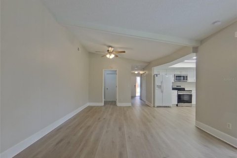 House in Safety Harbor, Florida 3 bedrooms, 186.55 sq.m. № 1910993 - photo 5