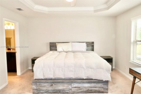 Townhouse in Jacksonville, Florida 3 bedrooms № 1863519 - photo 8