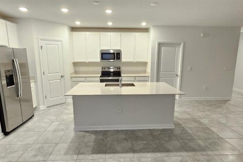 Casa en alquiler en Davenport, Florida, 4 dormitorios, 177.16 m2 № 1885103 - foto 4