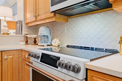 Condo in Palm Coast, Florida, 3 bedrooms  № 2233648 - photo 9