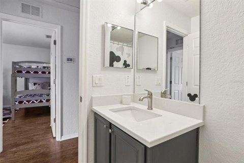 Townhouse in Davenport, Florida 4 bedrooms, 172.43 sq.m. № 1815295 - photo 19