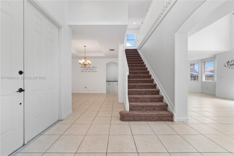 Купить виллу или дом в Хомстед, Флорида 4 спальни, 258.83м2, № 2050067 - фото 11