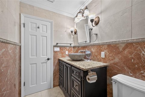 House in Orlando, Florida 3 bedrooms, 106.56 sq.m. № 2291630 - photo 25