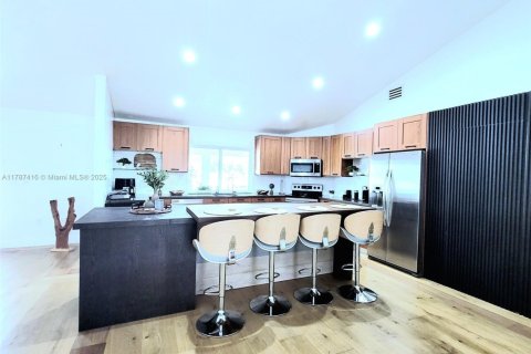 House in Homestead, Florida 6 bedrooms, 407.84 sq.m. № 1867173 - photo 7