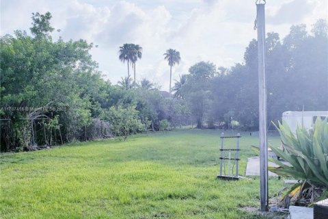 House in Homestead, Florida 6 bedrooms, 407.84 sq.m. № 1867173 - photo 30