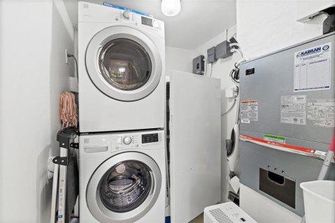 Купить кондоминиум в Коко-Бич, Флорида 7 комнат, 102.29м2, № 1685086 - фото 10