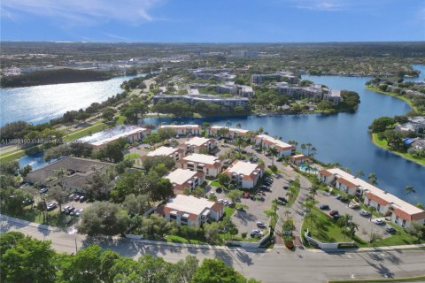 Copropriété à vendre à Pembroke Pines, Floride: 2 chambres, 79.9 m2 № 2153895 - photo 21