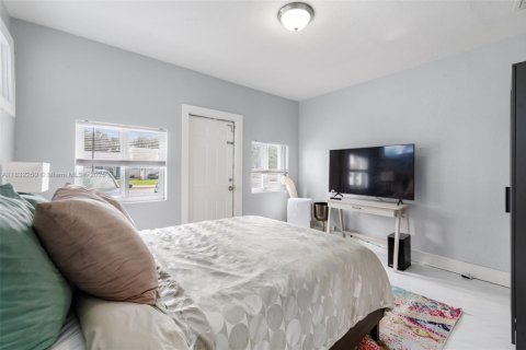 Casa en venta en Wilton Manors, Florida, 4 dormitorios, 163.6 m2 № 2055173 - foto 23