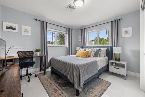 Casa en venta en Wilton Manors, Florida, 4 dormitorios, 163.6 m2 № 2055173 - foto 28