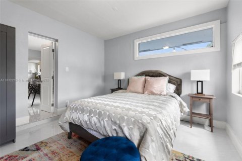 Casa en venta en Wilton Manors, Florida, 4 dormitorios, 163.6 m2 № 2055173 - foto 21