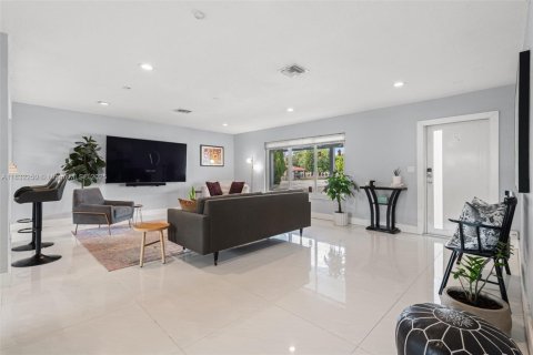 Casa en venta en Wilton Manors, Florida, 4 dormitorios, 163.6 m2 № 2055173 - foto 4