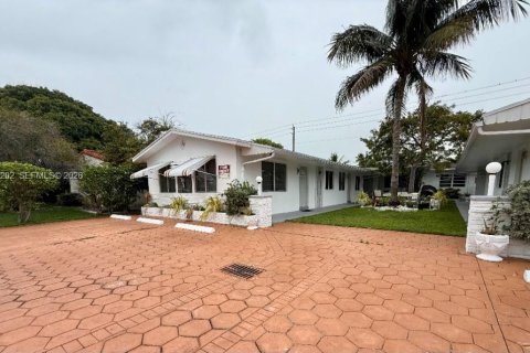 Снять в аренду квартиру в Халландейл-Бич, Флорида 1 спальня, 78.97м2, № 2024902 - фото 25