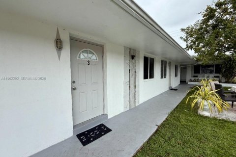 Снять в аренду квартиру в Халландейл-Бич, Флорида 1 спальня, 78.97м2, № 2024902 - фото 23