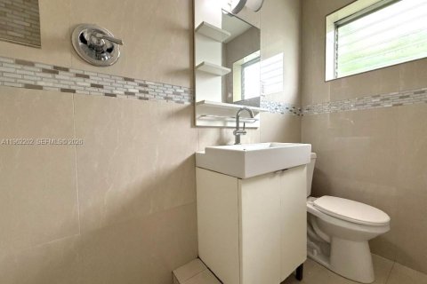 Снять в аренду квартиру в Халландейл-Бич, Флорида 1 спальня, 78.97м2, № 2024902 - фото 10