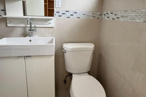 Снять в аренду квартиру в Халландейл-Бич, Флорида 1 спальня, 78.97м2, № 2024902 - фото 12